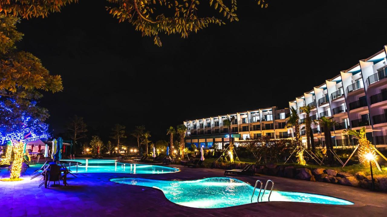 Hallim Resort Jeju Bagian luar foto