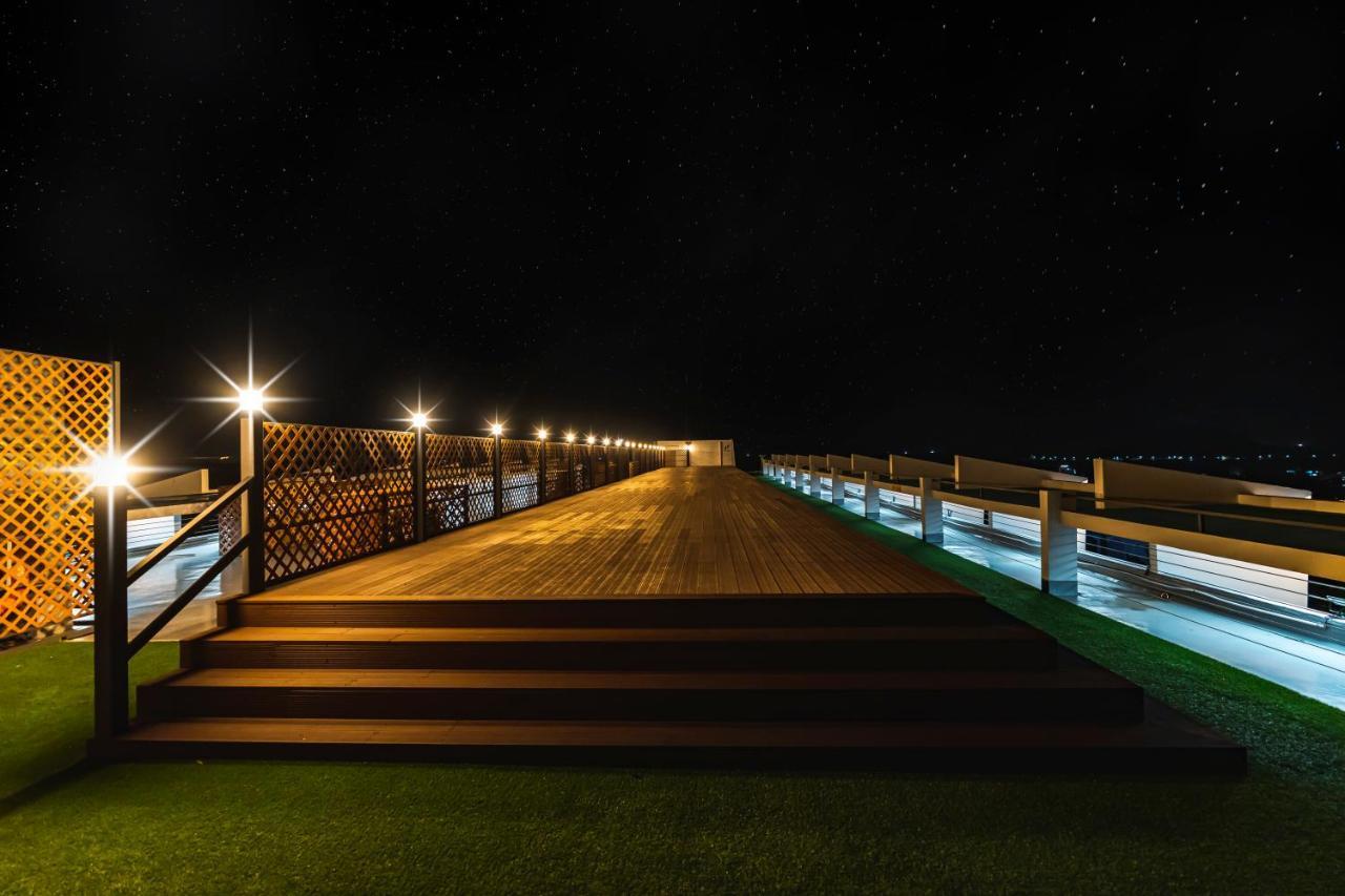 Hallim Resort Jeju Bagian luar foto